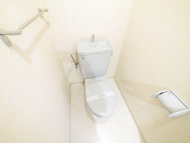 トイレ　落ち着いたトイレです