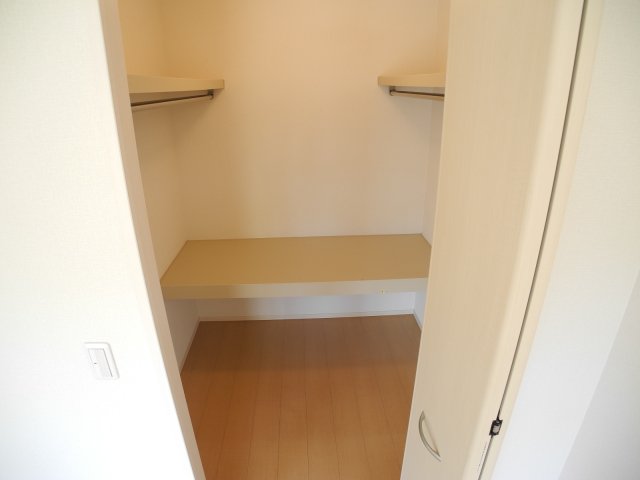 収納　※室内画像は別号室のもの。