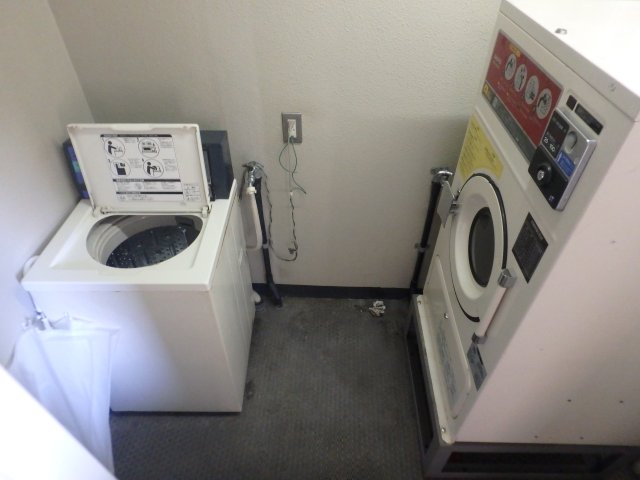 その他設備　洗濯機と乾燥機です