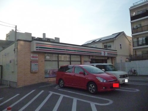 コンビニ　セブンイレブン　西宮ガーデンズ北口店（コンビニ）まで151m