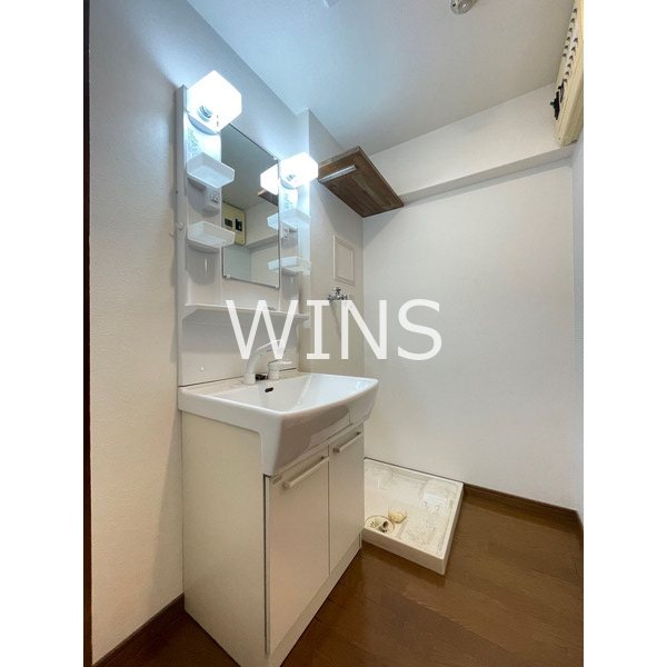 洗面設備　※別部屋参考写真です。