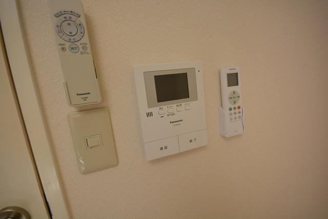 セキュリティ　＊参考写真＊安心のモニター付きインターホン