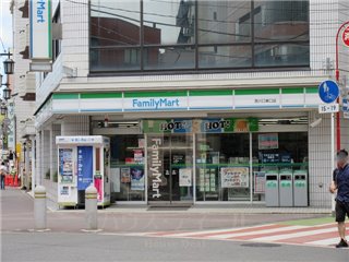 コンビニ　ファミリーマート西川口東口店（コンビニ）まで227m