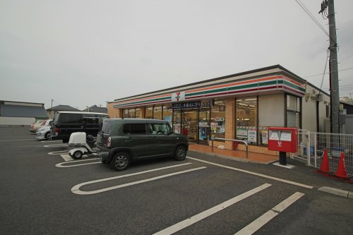 コンビニ　セブンイレブン 松戸第五中学校前店（コンビニ）まで1038m
