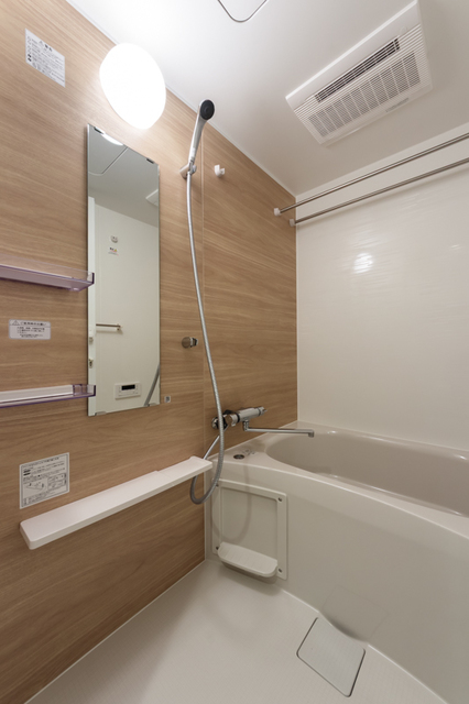 バス・シャワールーム　※写真は同タイプ住戸です。