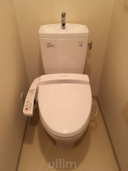 トイレ　※別のお部屋のお写真です。御参考までに。