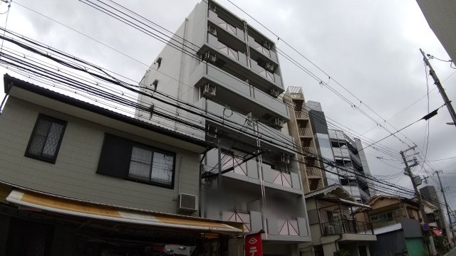 建物外観　防犯カメラ付きでセキュリティ安心です♪