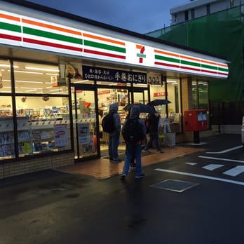 コンビニ　セブンイレブン東京医科大前店（コンビニ）まで104m
