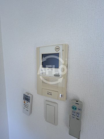 セキュリティ　ファーストワン江坂　モニター付きインターホン