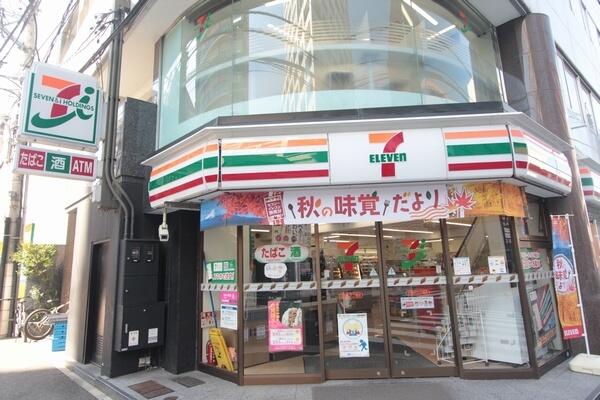 コンビニ　セブンイレブン広島上八丁堀店（コンビニ）まで292m