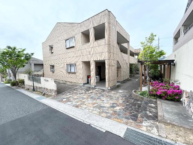 建物外観　外観写真（昼）