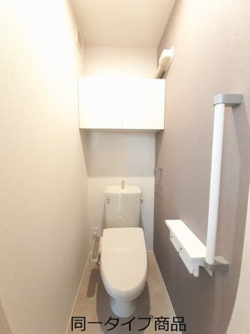 トイレ　清潔感のあるトイレです