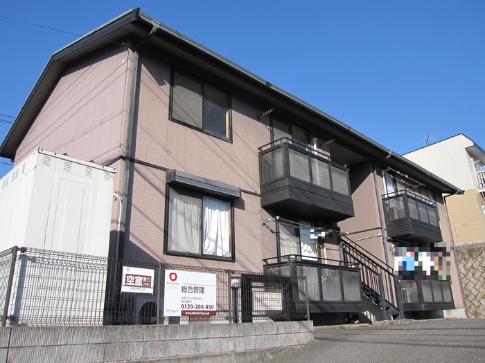 建物外観　落ち着いた雰囲気の外観です