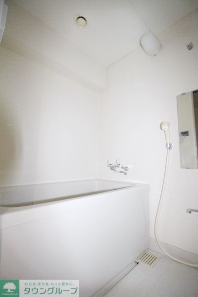 バス・シャワールーム　※別部屋参考写真です