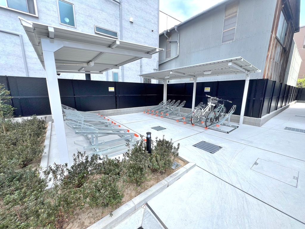 駐車場　駐車場