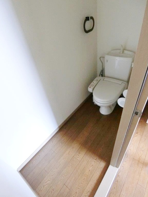 トイレ　図面と現状に相違がある場合には現状を優先