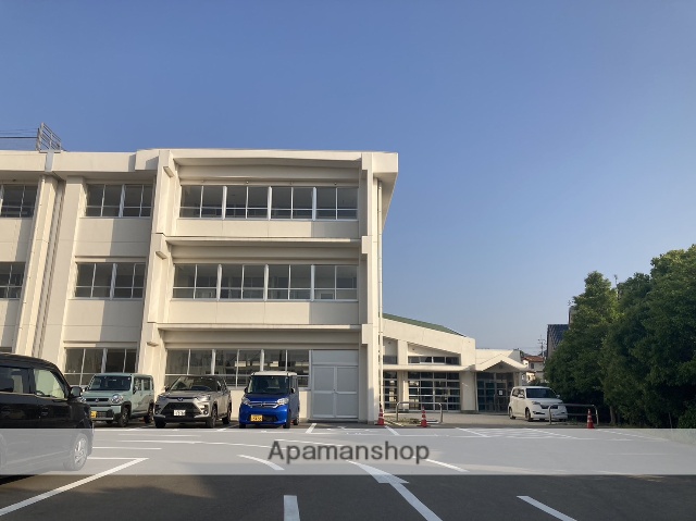 小学校　春日市立小学校天神山小学校（小学校）まで510m