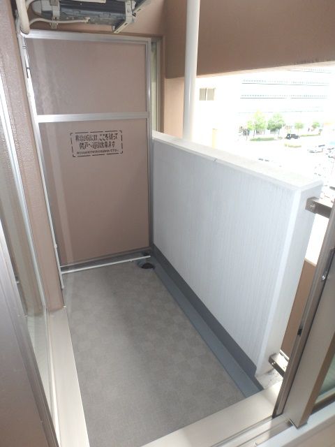 バルコニー　他室写真