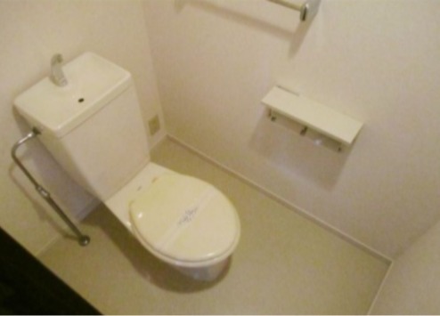 トイレ　清潔感のあるトイレです