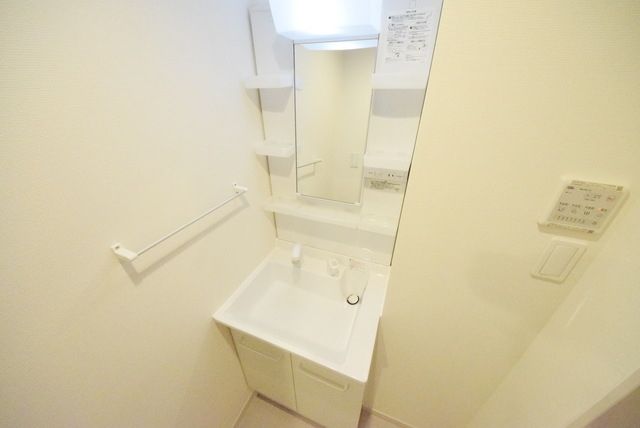 洗面設備　シャンプードレッサー