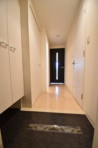 玄関　※他号室写真参考