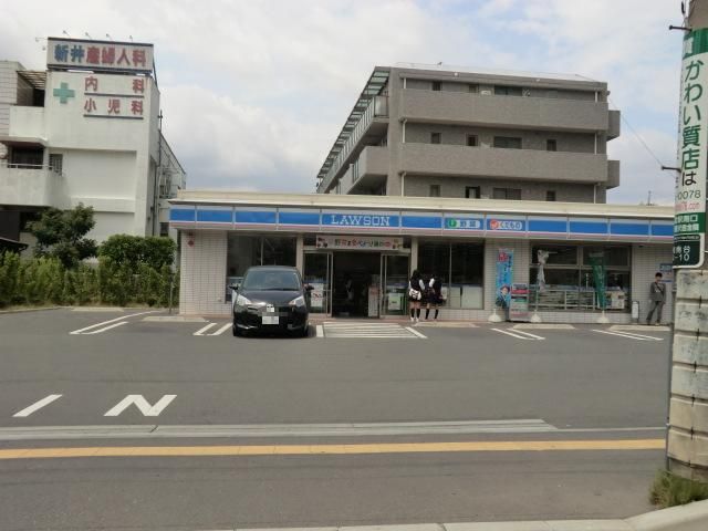 コンビニ　ローソン（コンビニ）まで613m