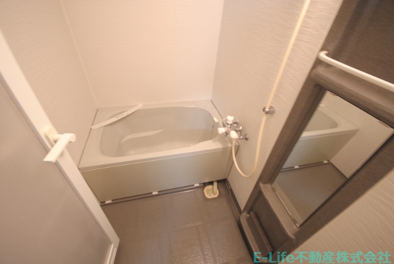 バス・シャワールーム　同型別部屋写真