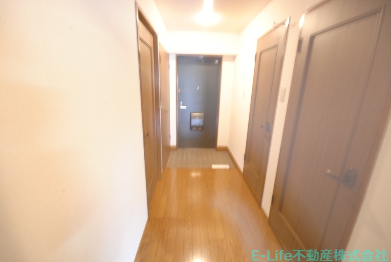 玄関　同型別部屋写真