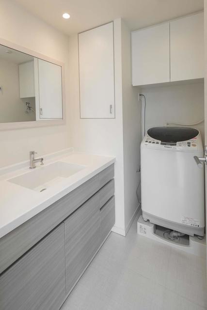 洗面設備　※写真は同タイプ住戸です。