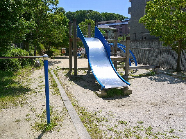 公園　二名二丁目街区公園（公園）まで128m