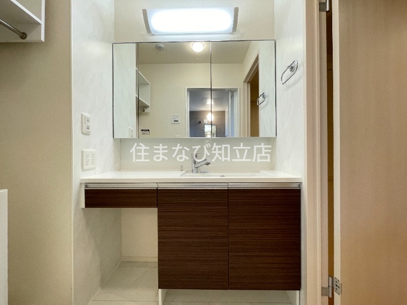 洗面設備　同型別部屋写真