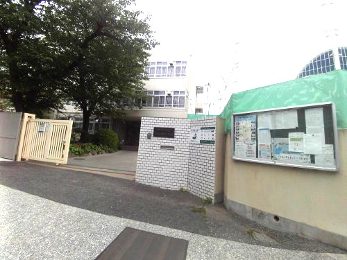 小学校　神戸市立五位の池小学校（小学校）まで277m