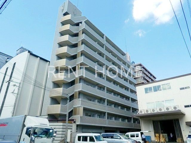 建物外観　鉄筋コンクリート造９階建てマンションです