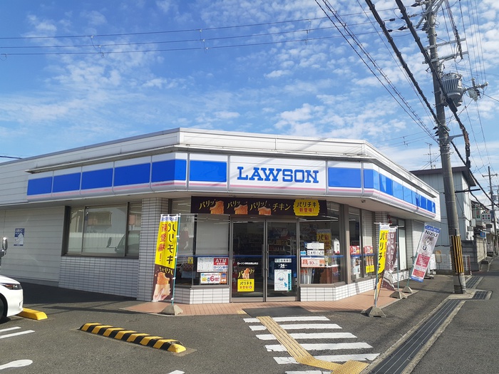 コンビニ　ローソン（コンビニ）まで126m