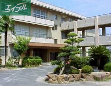小学校　岡山市立彦崎小学校（小学校）まで521m