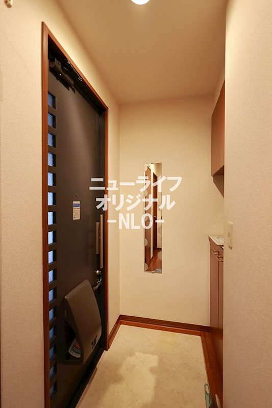 玄関　※同一仕様の別部屋写真の為、現況優先となります。