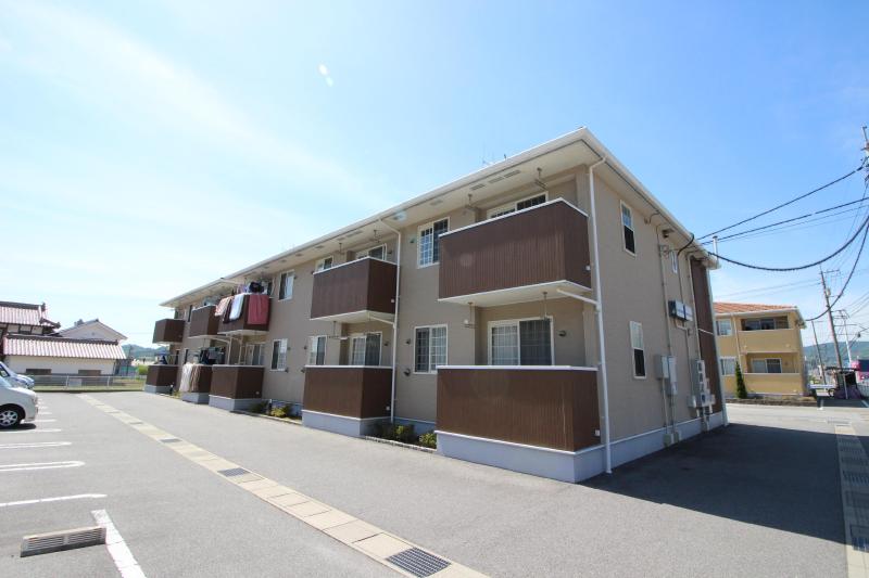 建物外観　アクティフD　建物外観