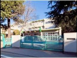 小学校　小平市立小平第一小学校（小学校）まで493m
