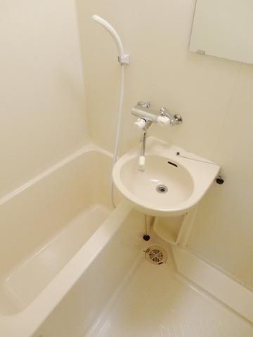 バス・シャワールーム　★別部屋の参考写真です