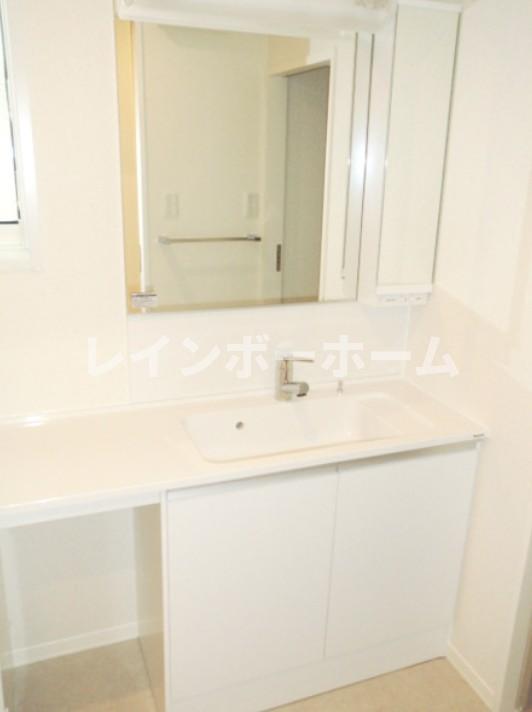 洗面設備　忙しい朝には欠かせない洗面所です