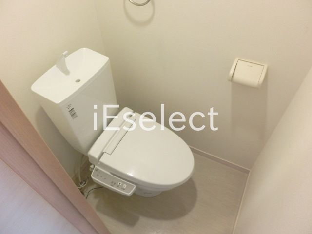 トイレ　ウォシュレット付きで快適ですね