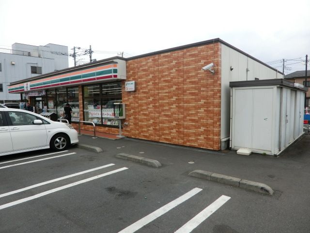 コンビニ　セブンイレブン（コンビニ）まで630m