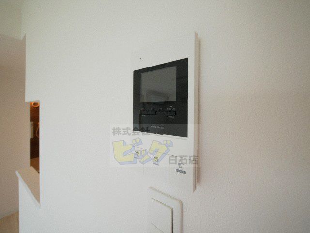 セキュリティ　防犯面で安心のＴＶモニターホン設備が付いています♪