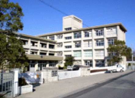 中学校　自由が丘中学校（中学校）まで1508m