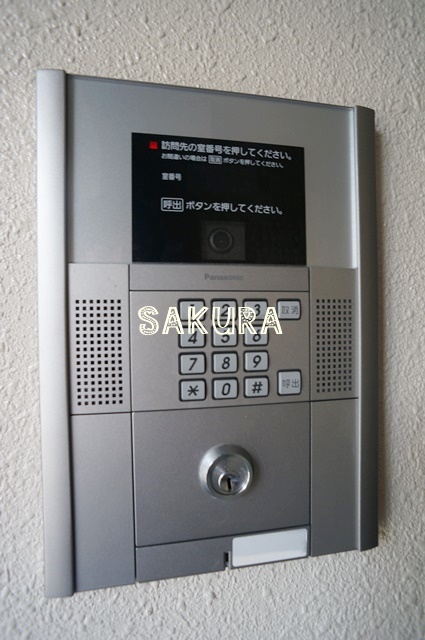 セキュリティ　女性の方でも安心のモニター付きオートロック♪