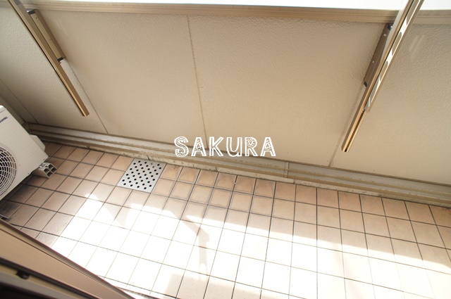 バルコニー　便利で嬉しいバルコニー付きです♪