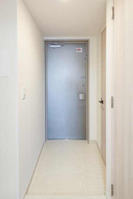 玄関　※写真は同タイプ住戸です。
