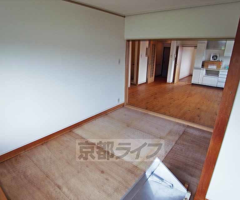 居室・リビング　きれいなお部屋です