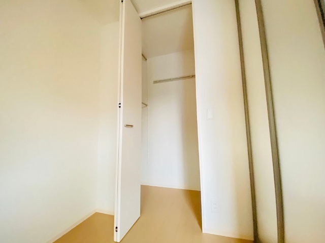バス・シャワールーム　同一建物内Ｂ号室内装写真転載