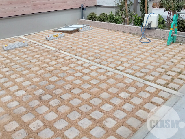 駐車場　敷地内駐車場